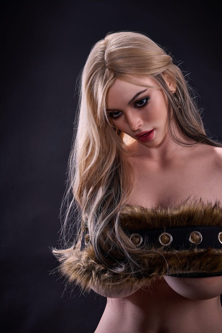 Chloe-0-17.jpg