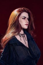 Selene: 30,5 kg realistische Silikon-Sexpuppe – reife Vampirin mit großen Brüsten – Bild 2